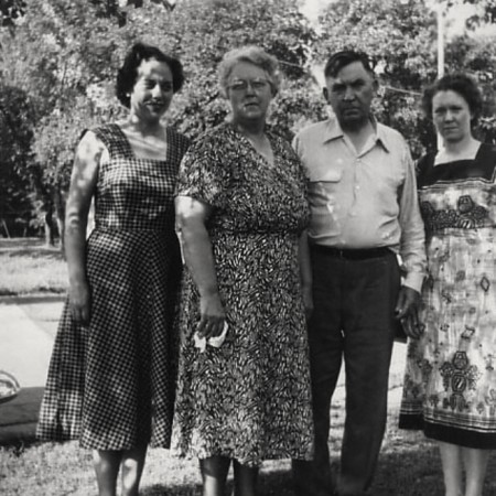 Lela, Ada, James Albert McKeney, Thelma