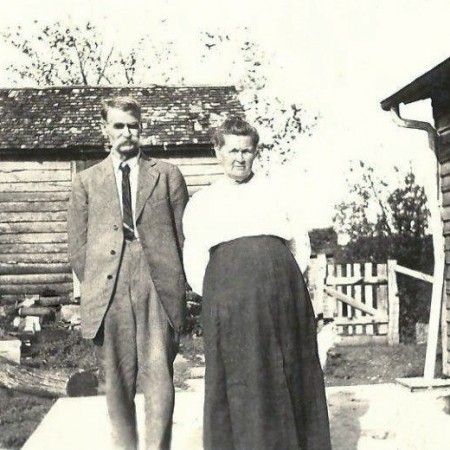 David Nathaniel Brewer and Rachel Jane Brewer Henderson, retouched