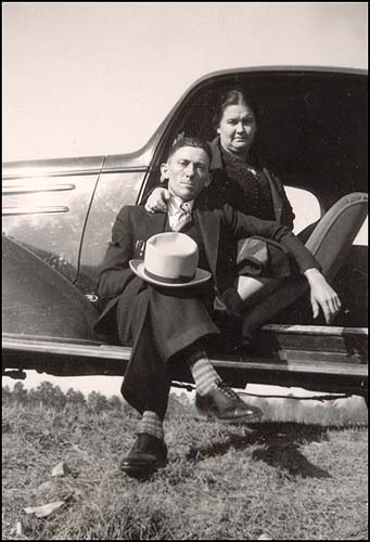 Photo of E. E. and Ethel Hennesy circa 1936