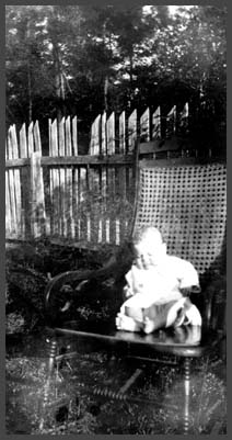 Photo Lucille (Hennesy) Farley as an Infant