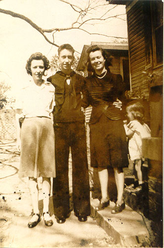 Dot, Selden, Mae and Jack Kearns, WWII Years