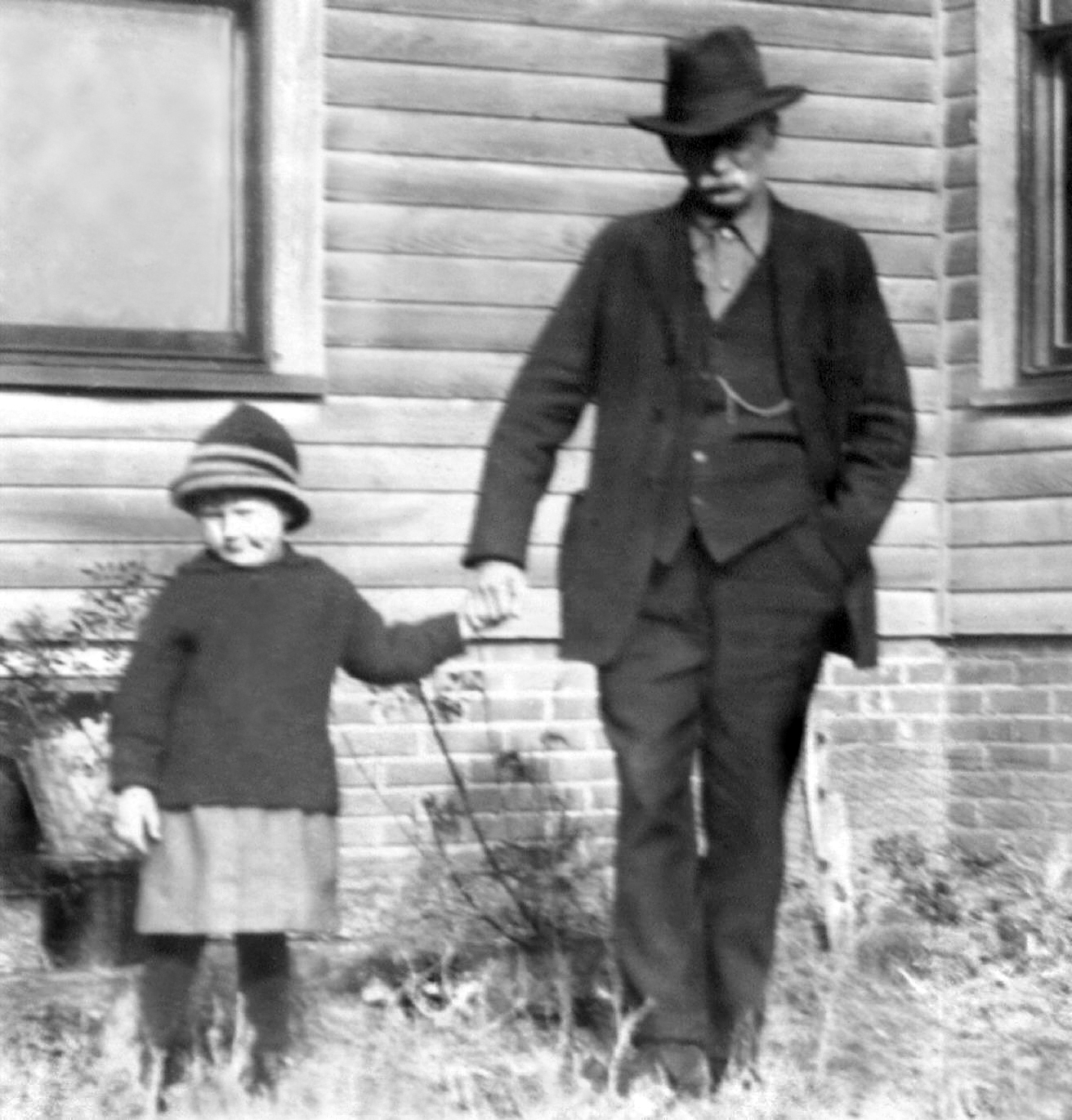 James Allen Noyes and granddaughter Pansy